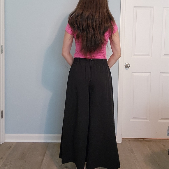 Pants that looks like a skirt - Picture 6 of 6